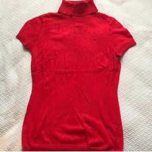 Red short sleeve cashmere turtleneck